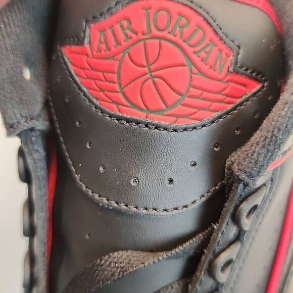 Air Jordan 2 Low Origins Men\'s Size 9.5 Black Fire Red and Fir Green main image 12